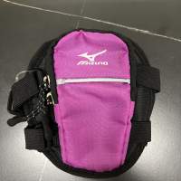 100%new MIZUNO美津龍跑步手帶袋仔