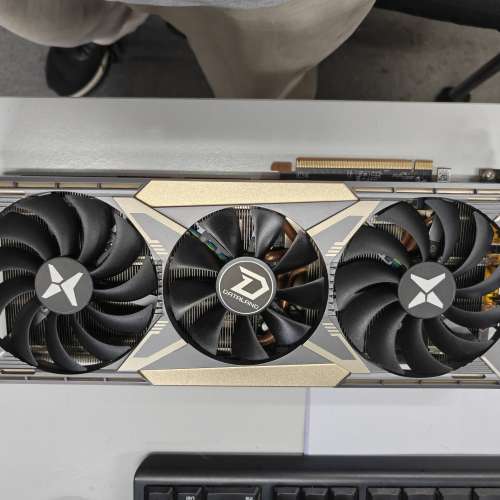 迪蘭 RX 5600 XT 6GB X 戰神 三風扇版