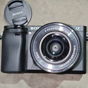 sony a6300 索尼 + 16-50 E 機95%new mon有少花 顯示正常 功能正常 跟3電一充連肩帶...