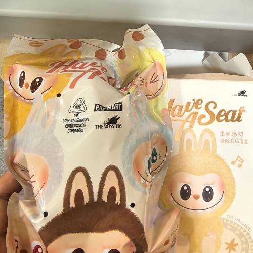 LABUBU 坐坐派對 搪膠毛絨盲盒