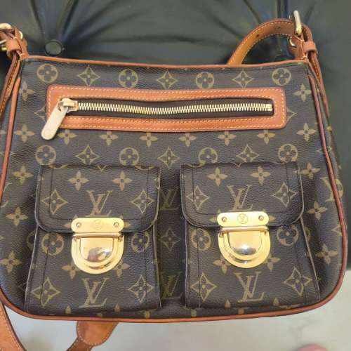 LOUIS VUITTON M40045 肩背包