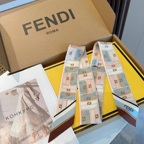 Fendi 字母元素真丝斜纹绸 絲巾 高定品質