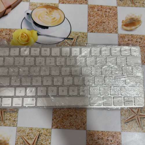 Apple Magic Keyboard 2 lightning(無線）