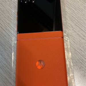 A grade  中國版雙實體卡槽（可以6開畫面） Motorola razr 60 5G 8+256gb 4200$