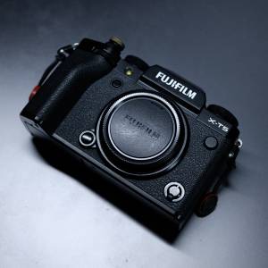 富士 Fujifilm X-T5 ｜ 機身＋兩粒電池 Body with 2 batteries