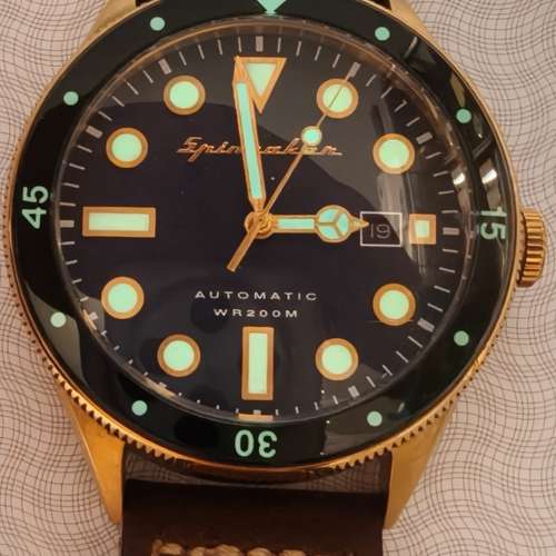 瑞士Spinnaker43mm WR200M 自動日曆潛水錶