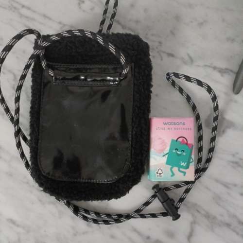 全新ellesse小袋一個