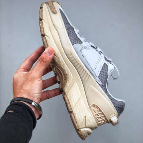 Nike Zoom Vomero Roam 馬拉松復古五代休閒厚底增高運動慢跑老爹鞋 size：36-45