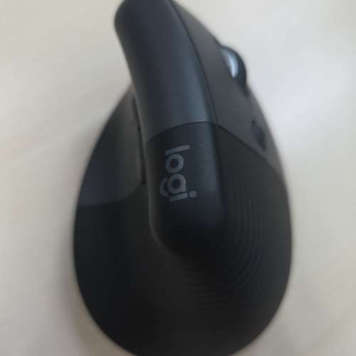 Logitech lift