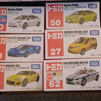 tiny and tomica