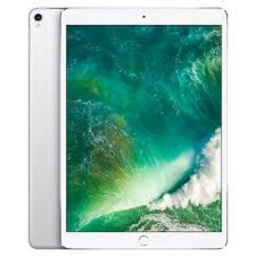 iPad pro 10.5" (2017) wifi 64gb white color (New battery)