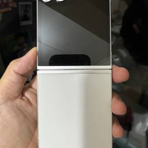 Samsung galaxy Flip6 512，港行極新，所有功能正常！！
