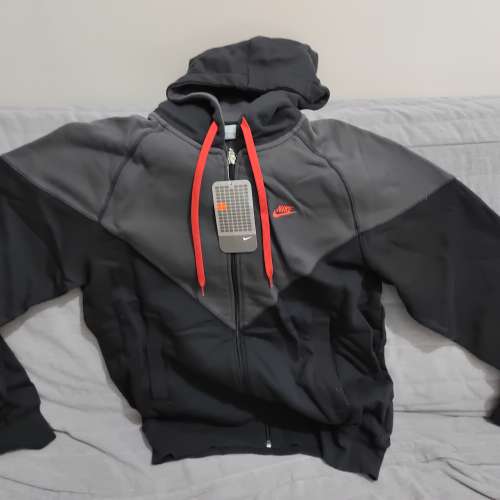 Nike 外套 M size 全新