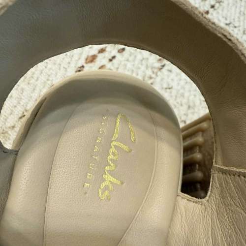 半價英國Clarks真皮白色厚底涼鞋 38碼