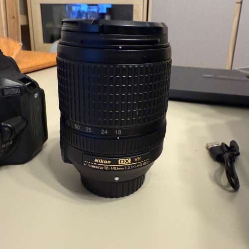 80% new Nikon D5500 & kit 18-140mm