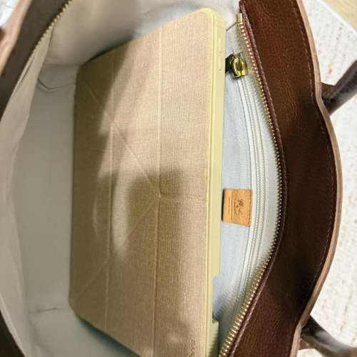 半價Il Bisonte 意大利製真皮手袋