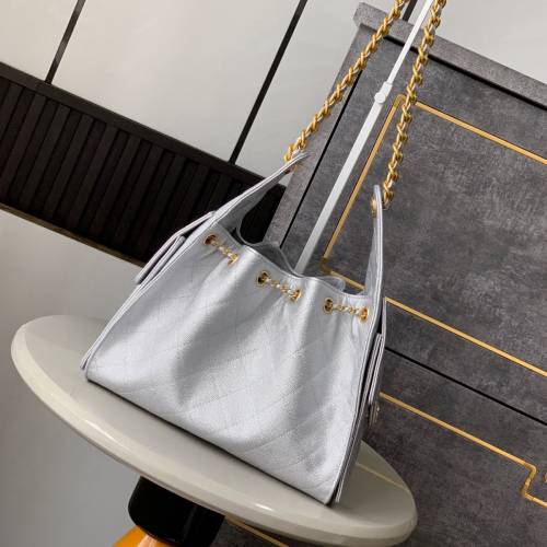 Chanel  鱼子酱水桶 OHANEL抽绳包女包手袋