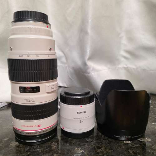 Canon EF 70 - 200 f2. 8 L +Canon Extender EF 2x III