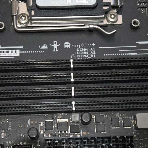 Asus Rog Strix B650-A + Ryzen 5 7600x