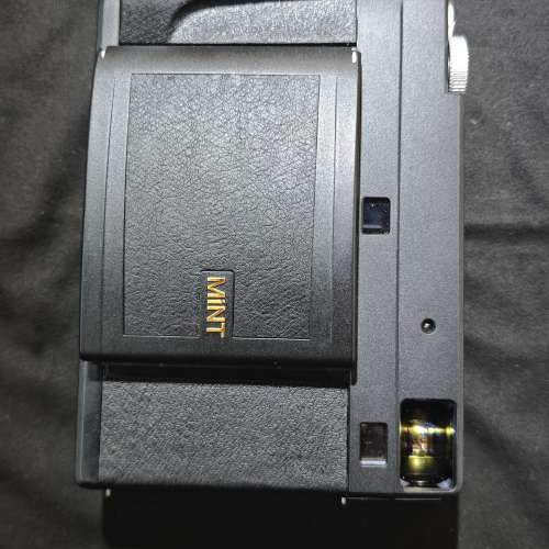 Instantkon RF70 widen宽幅一次成像相机 是MiNT Camera公司推出的产品，Instakon RF...