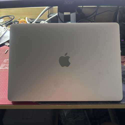 [瑕疵機] Apple MacBook Pro 13 [2018] (8代4核 i5 / 512GB / 13.3" Retina / macO...