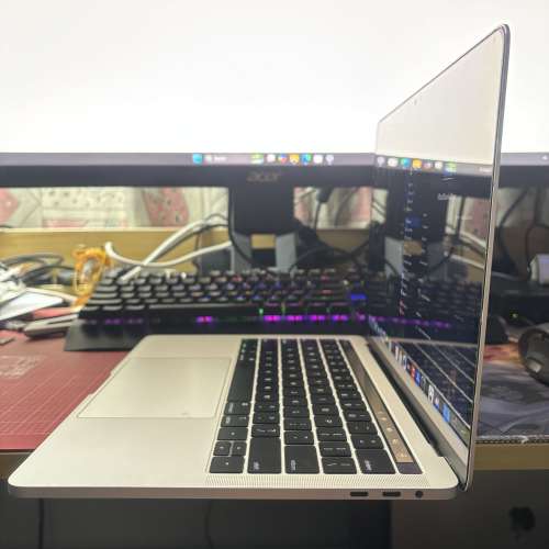 [瑕疵機] Apple MacBook Pro 13 [2018] (8代4核 i5 / 512GB / 13.3" Retina / macO...