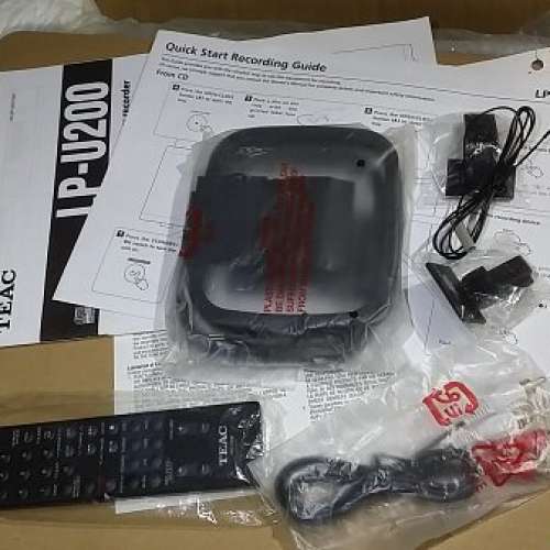 Teac  3合1,唱盤,CD, 收音機 FM,AM, USB,SD, (CD認唔到碟, USB, SD 未試用,)＜可議價...