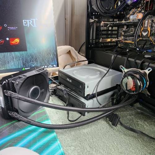 （風冷價）ASUS 華碩 ROG RYUO 120 CPU水冷散熱器 水冷系統