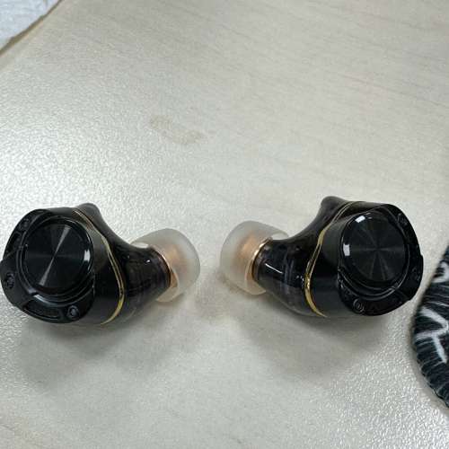 AVIOT TE-ZX1-PNK｜《ピエール中野》藍牙耳機