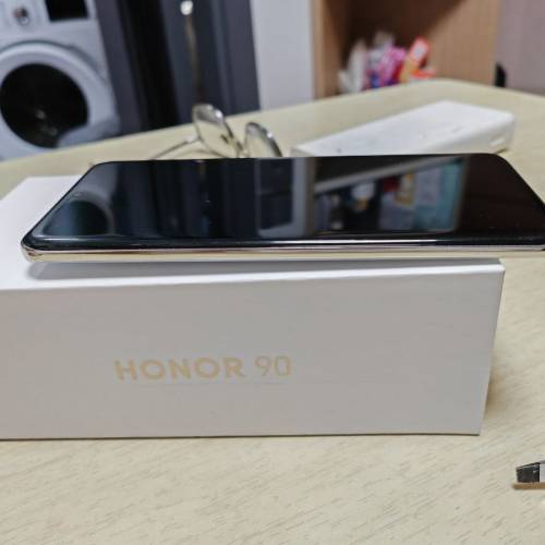 Honor 90,  512G , 1010  香港行貨！
