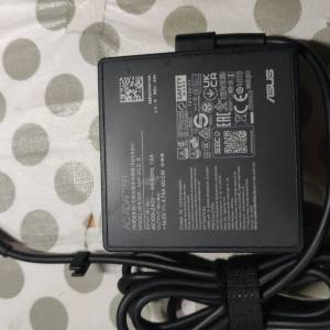 ASUS 90W Universal Adapter 筆記型電腦變壓器  (ADP-90LE B)5.5mm