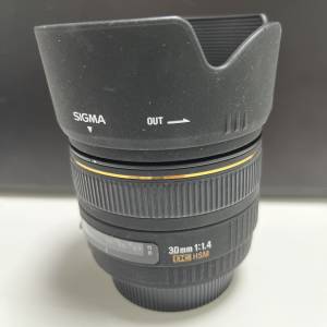 Sigma 30mn F1.4
