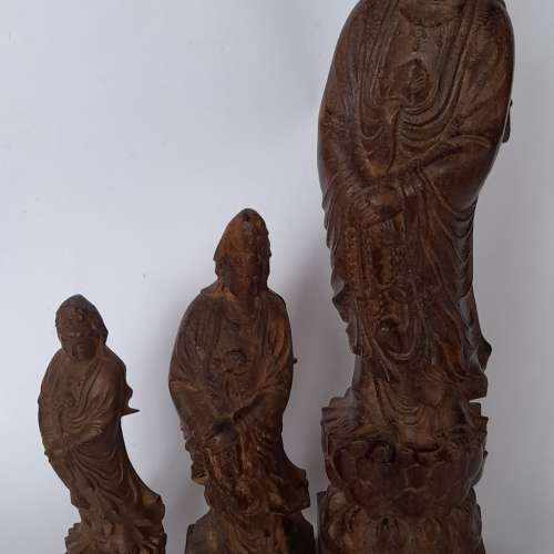 一手三個沉香木雕觀音， 好雕刻工，清貨價 共售1000 元。單一個如照片顯示，歡迎出...