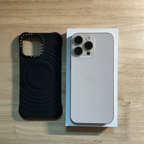iphone 16 pro max 1 TB 金色港行