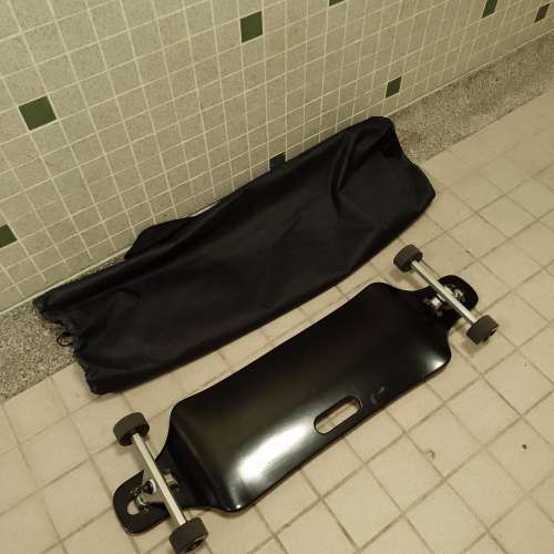 滑板（豹紋板34吋）適合初學及專業人士，原價$980       現售$700