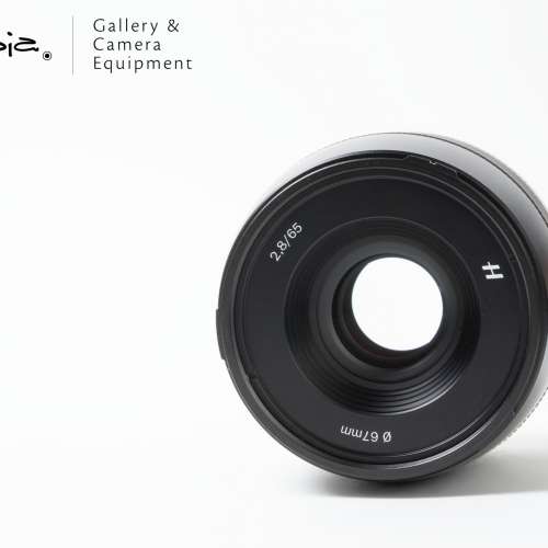|| Hasselblad XCD 65mm F2.8 with full packing & extra B+W filter ||