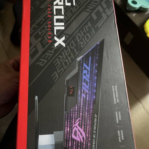 ROG顯示卡支架