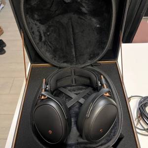 Meze audio Liric 封閉式旗艦頭戴式耳機