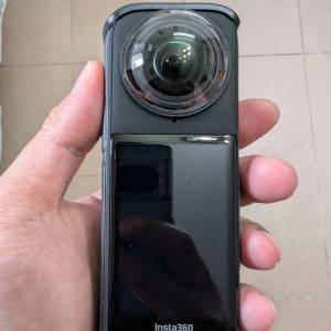 Insta 360 X4