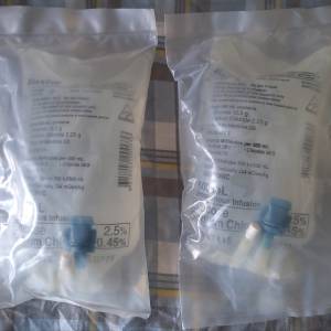 全新貓狗皮下水 Baxter Sodium Chloride 0.45% & Glucose 2.5% Intravenous 500ml