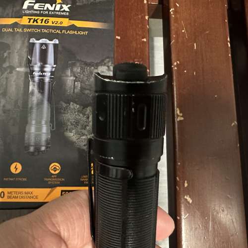 Fenix TK16 V2.0 戰術手電筒 電筒 flashlight