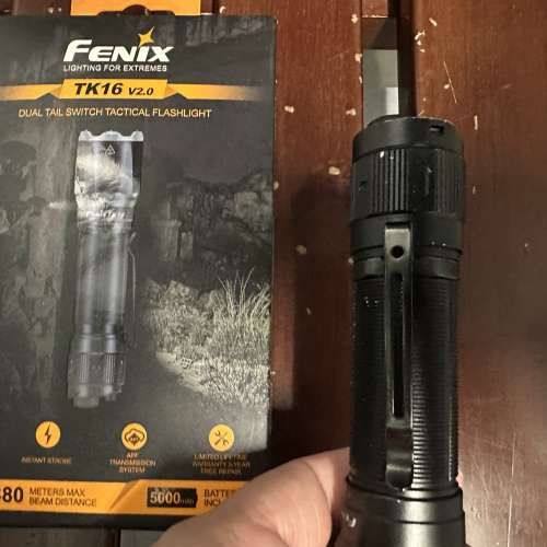 Fenix TK16 V2.0 戰術手電筒 電筒 flashlight