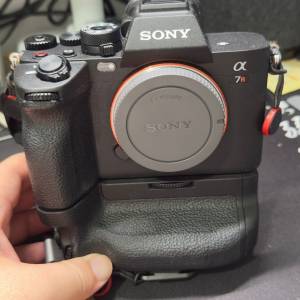 退坑Sony A7R5連直倒, 24-70GM2, 70-200GM2, 18G1.8， 99% New
