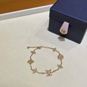 LOUIS VUITTON LV 2025新款手鍊四葉草字母 飾品女生