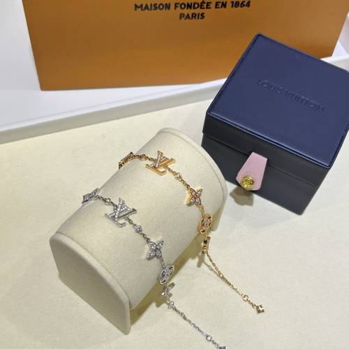 LOUIS VUITTON LV 2025新款手鍊四葉草字母 飾品女生