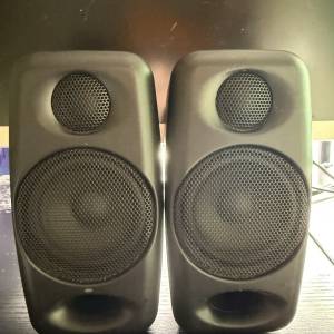 IK Multimedia iLoud Micro Monitor speaker