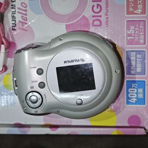 Fujifilm Q1 CCD 富士 hello Kitty 特別限量版 有盒冇單 配件整齊 98%new 功能對焦...