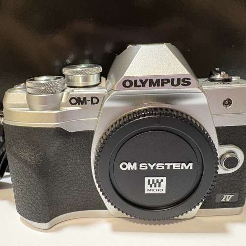 Olympus Em-10 Mark iv 連20 f1.7及kit鏡 可小議