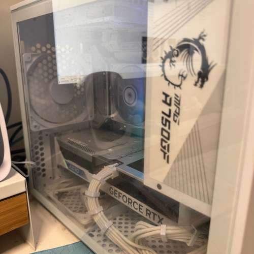 放售全白BUILDING PC