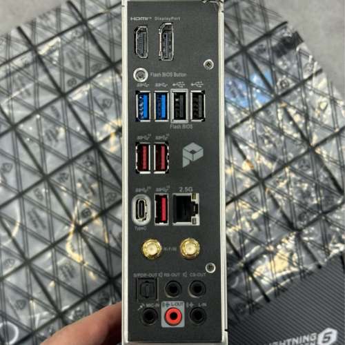 i9-13900t es不顯版 (Q0UG / Q0PV) + MSI PRO Z790-A WIFI DDR4 (有盒有天線)